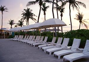 横浜の中心地に位置する快適なビジネスホテル【東横INN横浜新子安駅前】の魅力と利用ガイド